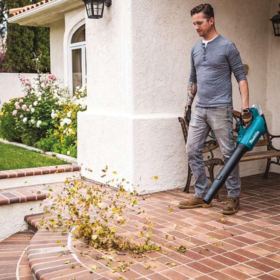 Makita DUB184RT 18V LXT Brushless Cordless Blower Kit – Includes 5.0Ah Battery & Charger
