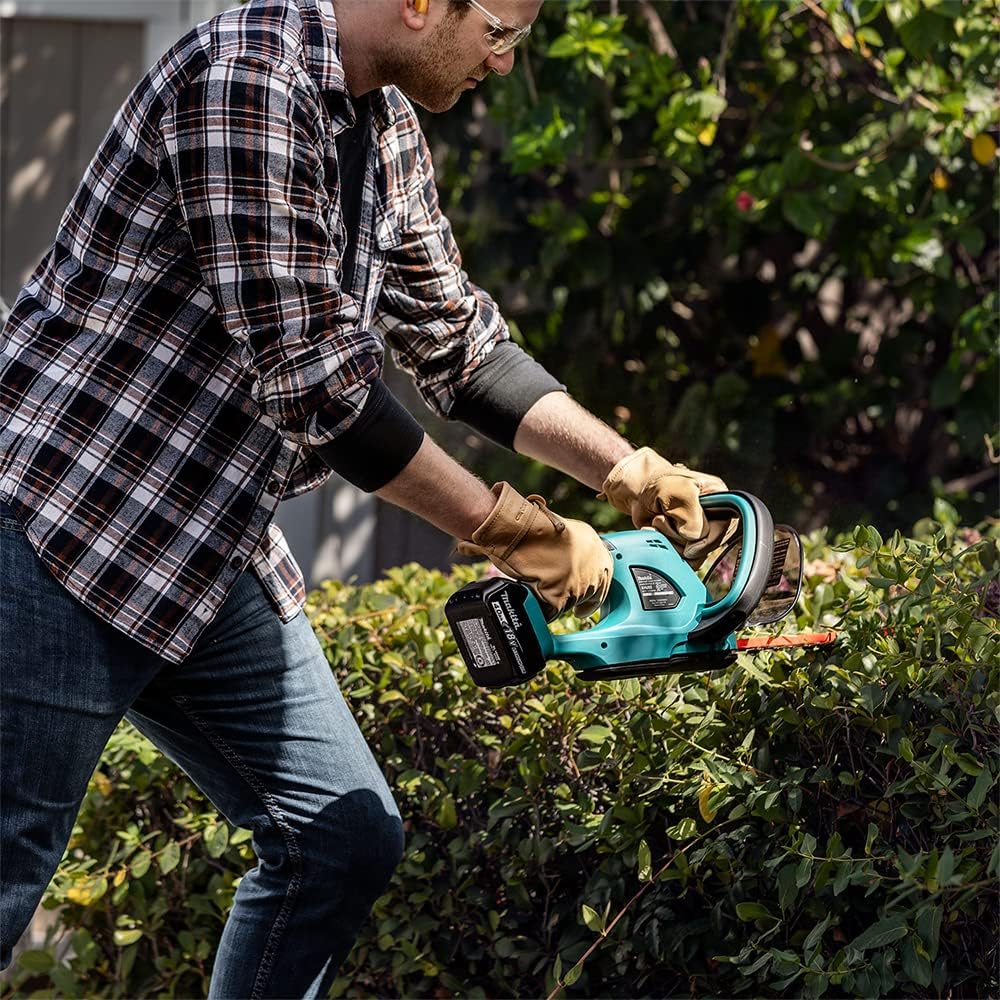 Makita DUH523Z 18V LXT Cordless Hedge Trimmer – 52cm Blade (Tool Only)