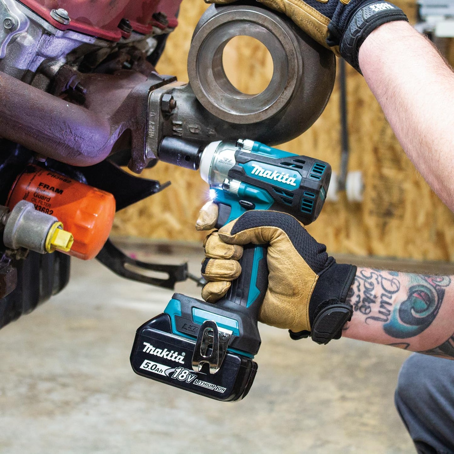 Makita 18V DTW300Z Brushless Cordless Impact Wrench – Tool Only + Makpac Type 2 Case