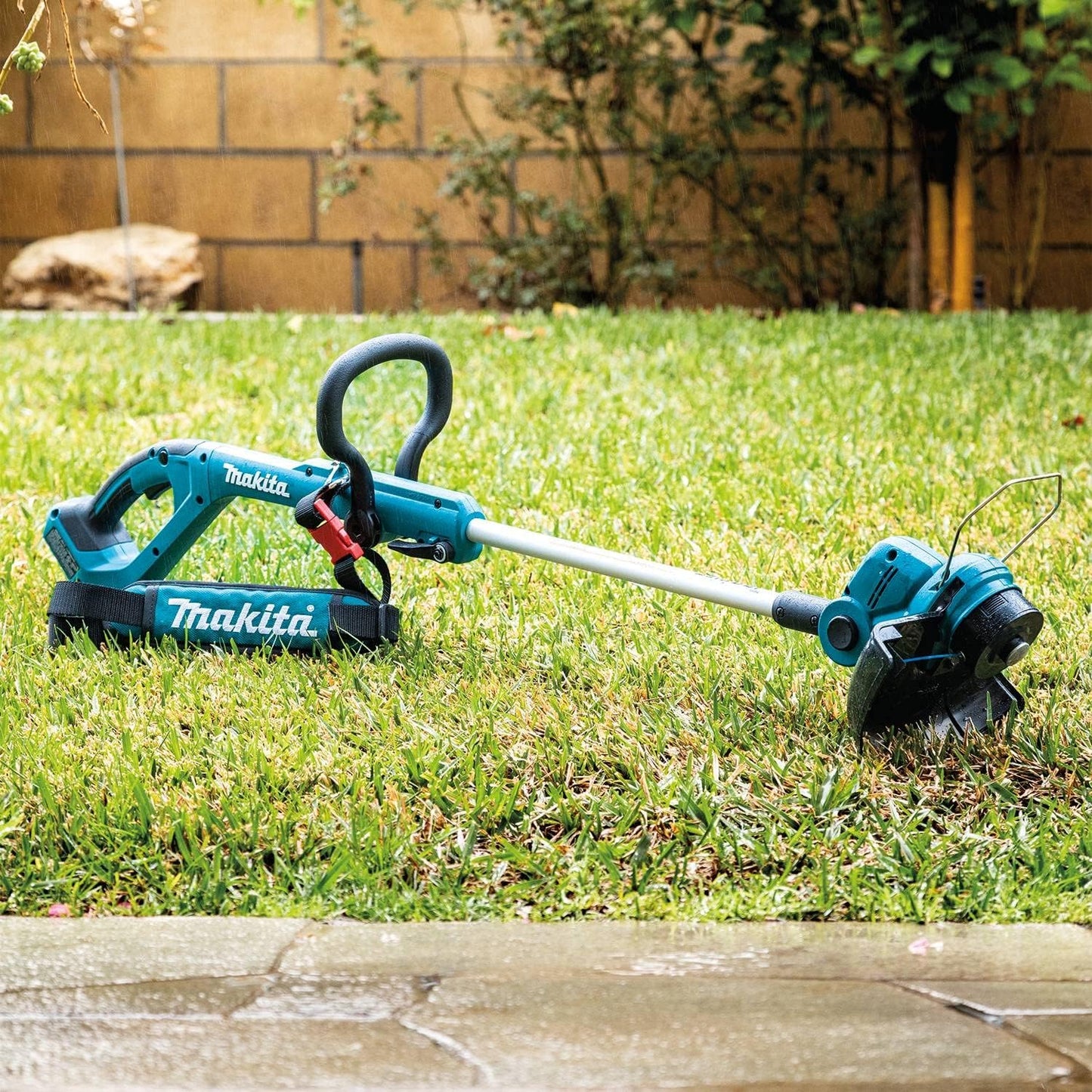 Makita 18V LXT Cordless Grass Trimmer (DUR193Z) – Body Only